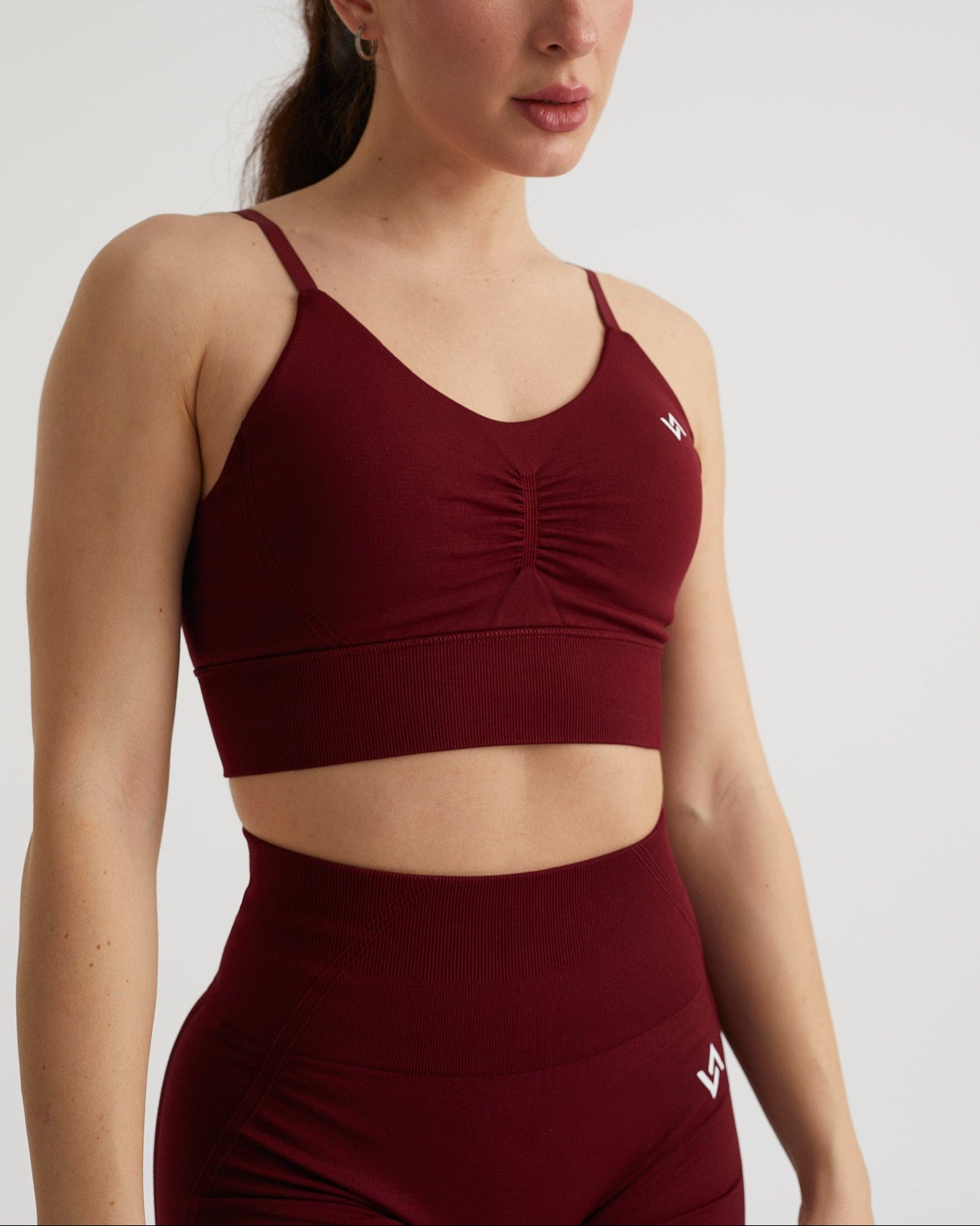 Top granate deportivo sujecion alta