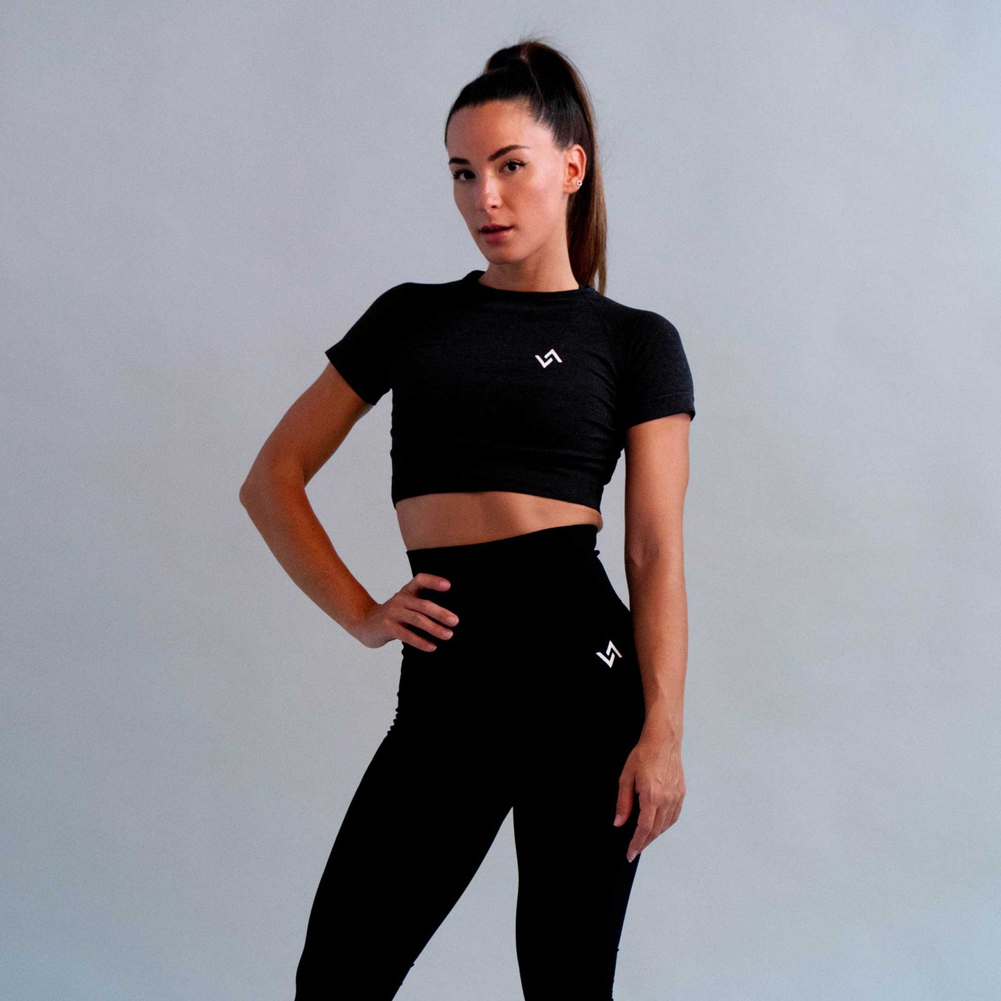 Crop Top Corto Naylon Sidney Negro 