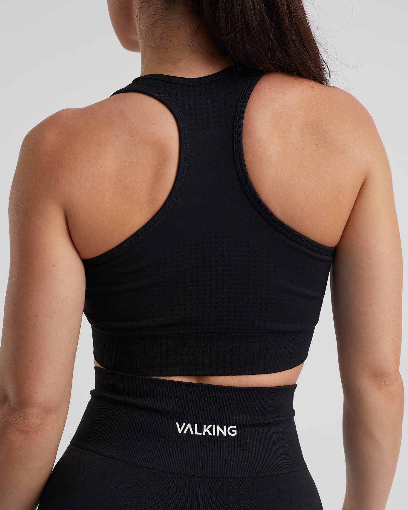 top deportivo negro tirante ancho para mujer