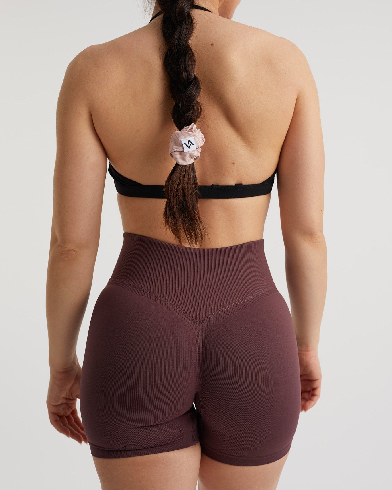 Short deportivo granate para entrenamientos