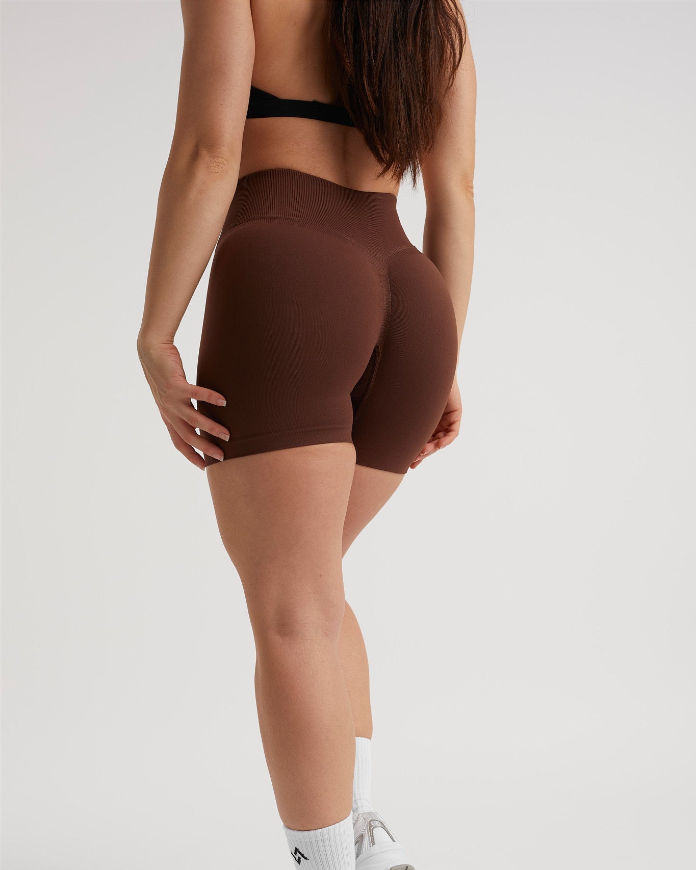 Short deportivo marron para mujer