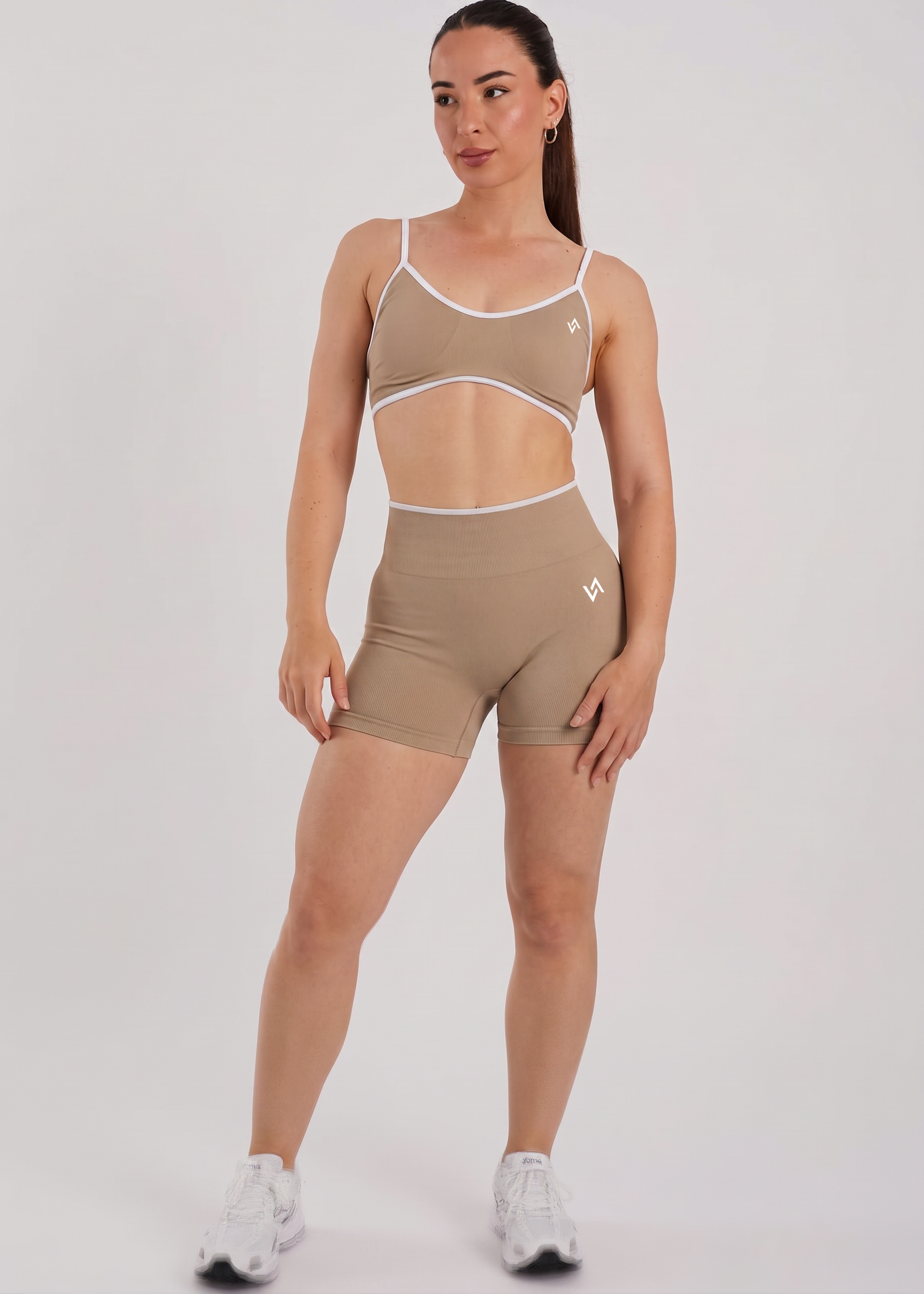 Short sculpt beige