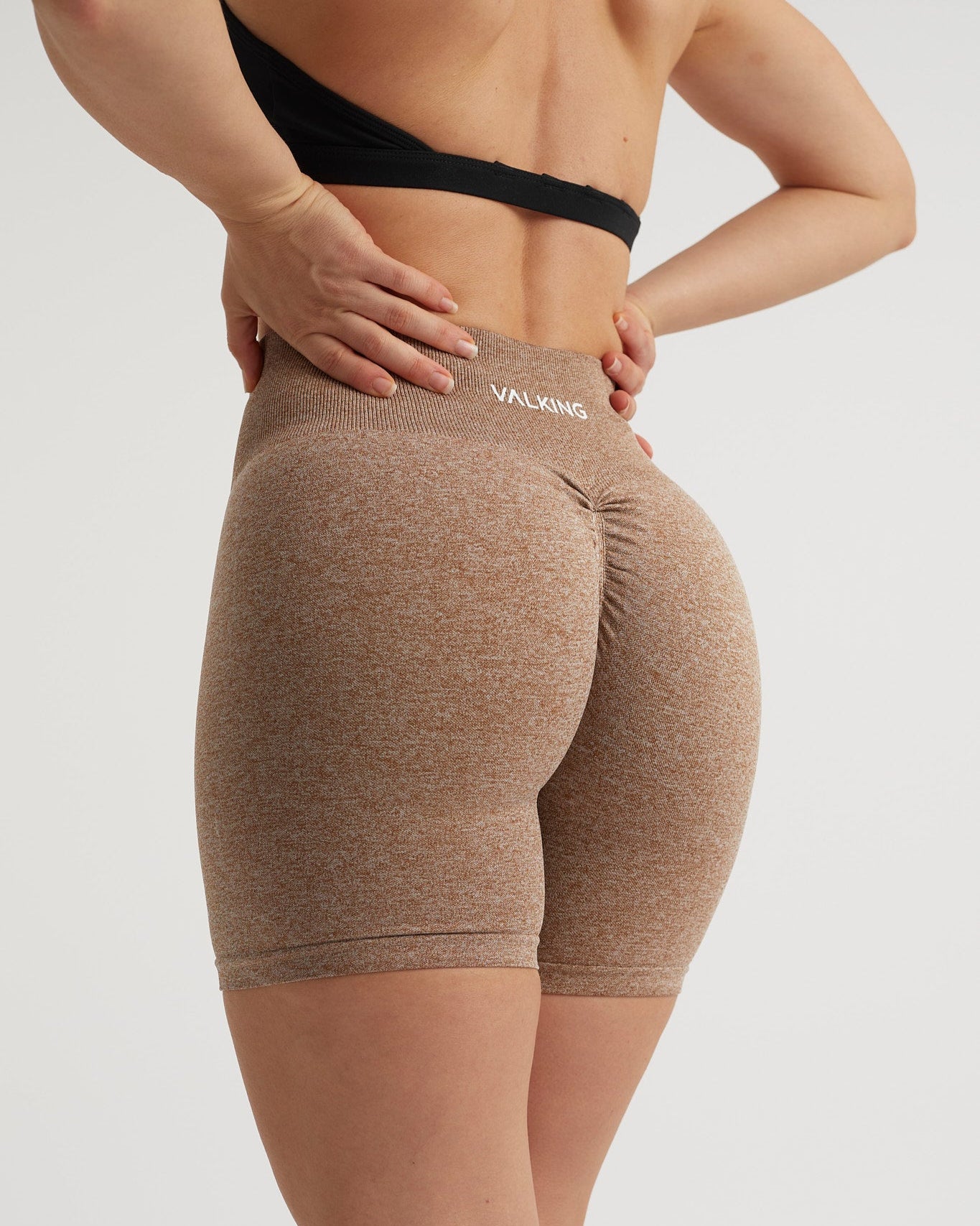 Shorts color crema deportivos