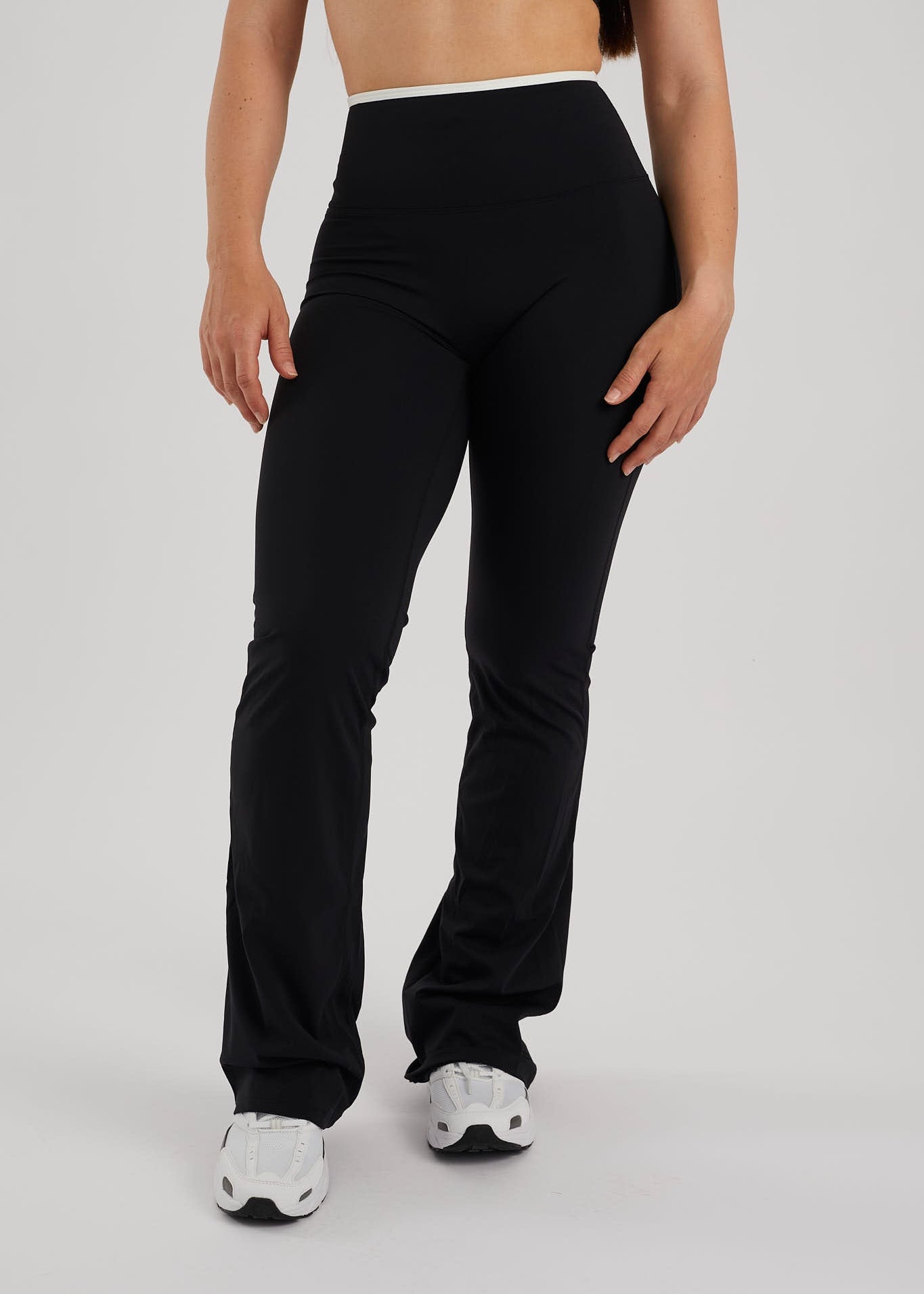 Leggings flare sin fruncido Aura