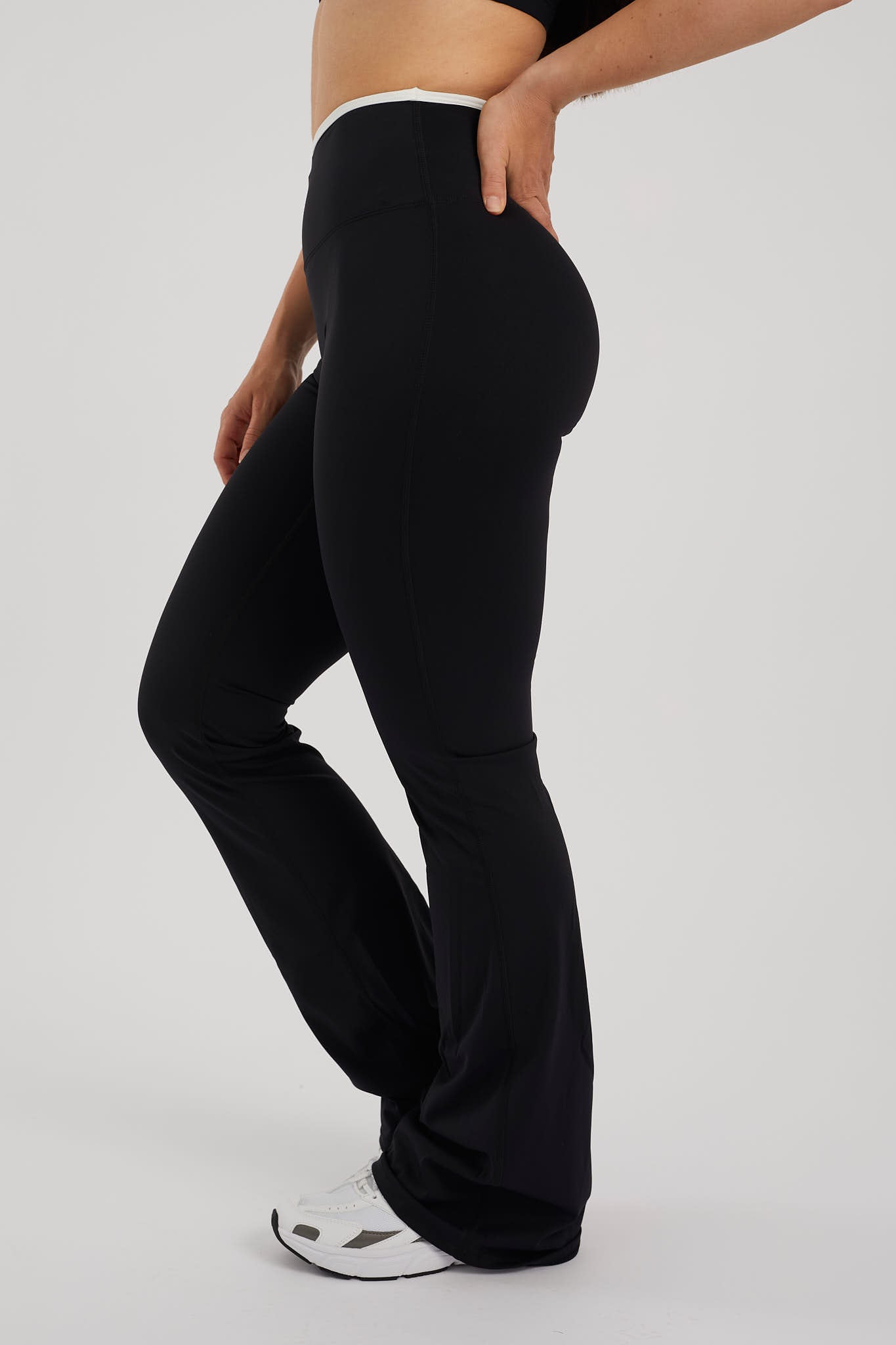 Leggings flare sin fruncido Aura