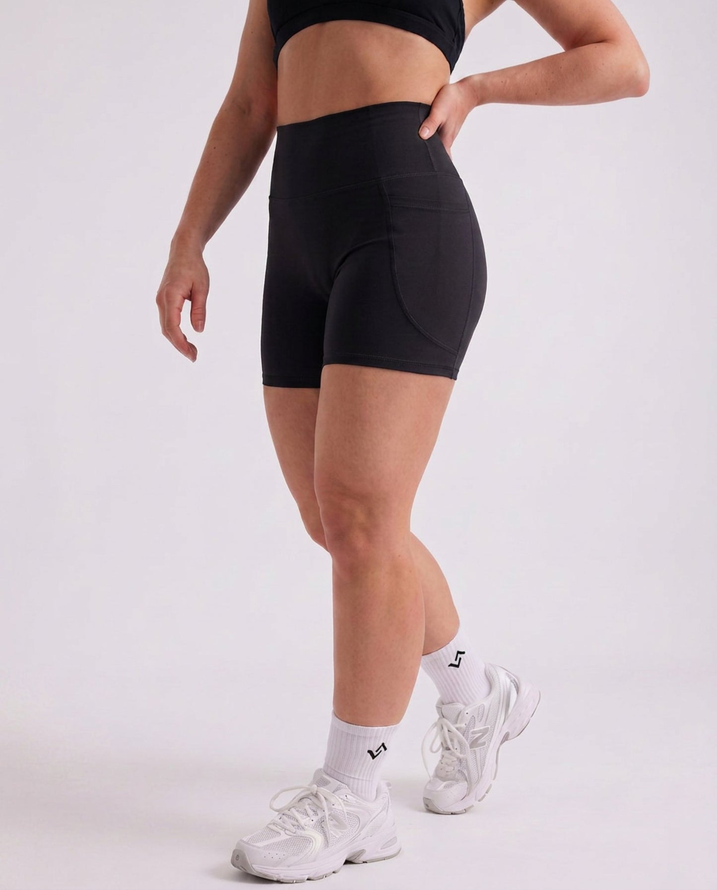 Short seamless con bolsillos laterales Negro Valking - vista lateral